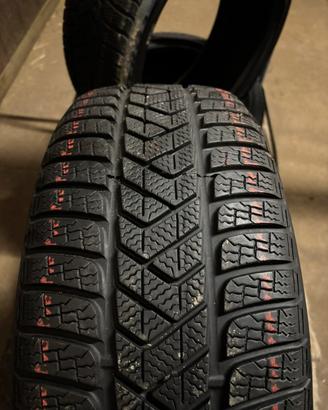 225/45/R19 Pirelli Sottozero 3