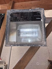 Faro da cantiere