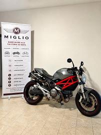 Ducati Monster 696 plus
