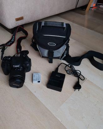 Canon eos 600d con accessori