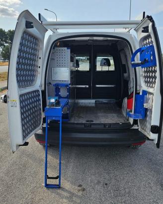 VOLKSWAGEN Caddy 2.0 TDI 122 CV 4Motion Furgone
