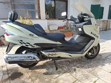 SUZUKI BURGMAN AN 400