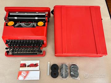 Macchina da scrivere Olivetti Valentine