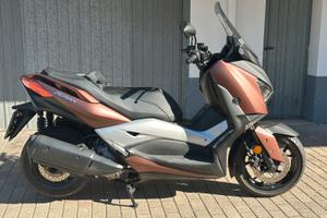 Yamaha XMAX 300