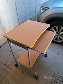tavolino da pc