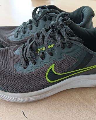 Scarpe Nike bimbo nr.38