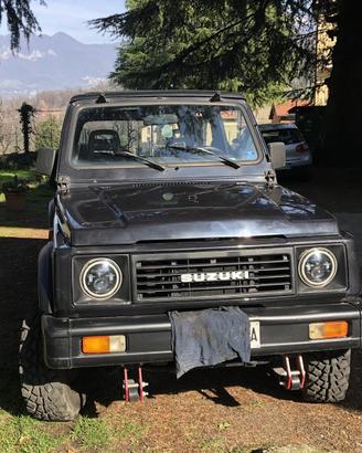 SUZUKI SAMURAI