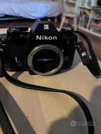 Nikon em