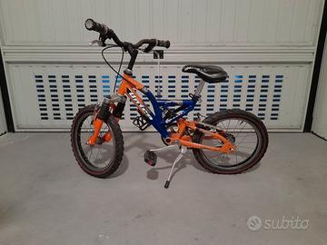 Bici cross ragazzo.