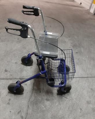 Carrello deambulatore per anziani e disabili