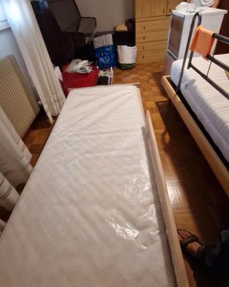 Lettino Singlar Ikea con materasso