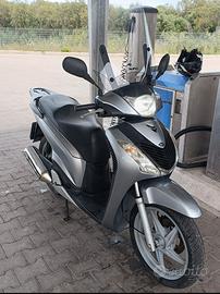 sh 125