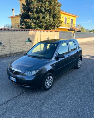 mazda2 anno 2007  benzina 1.2 mofore ford !!