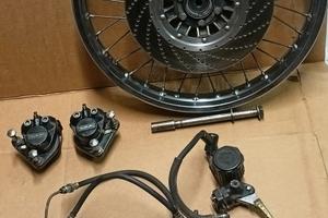 RICAMBI SUZUKI GT 750