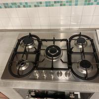 Piano cottura a gas.