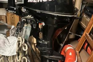 Motore fuoribordo Mercury 9,9 4 tempi