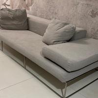 Divano contemporaneo di design italiano