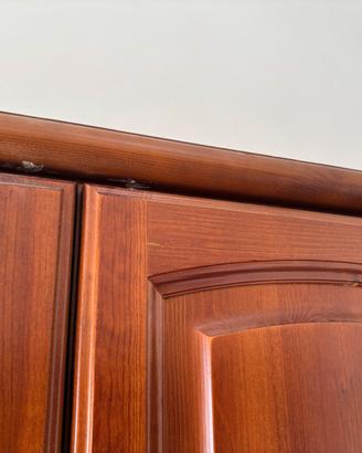 Cucina fatta a mano in legno massello