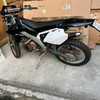 moto pegeut xps TRATTABILE