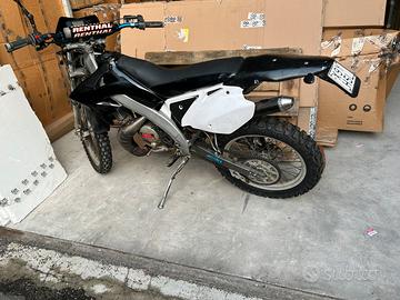 moto pegeut xps TRATTABILE