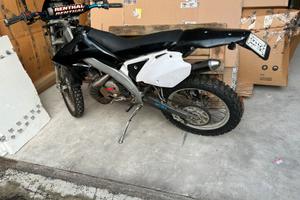 moto pegeut xps TRATTABILE