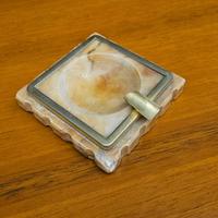 Posacenere vintage in pietra con inserto in ottone