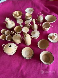 Pentolame miniature in legno