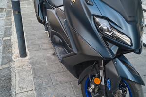 Yamaha Tmax 560 km 12.000 sinistri zero