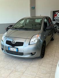 Toyota Yaris 1.4 D-4D 5 porte Sol