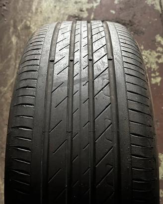 4  Pneumatici estivi 215-50-18 92V