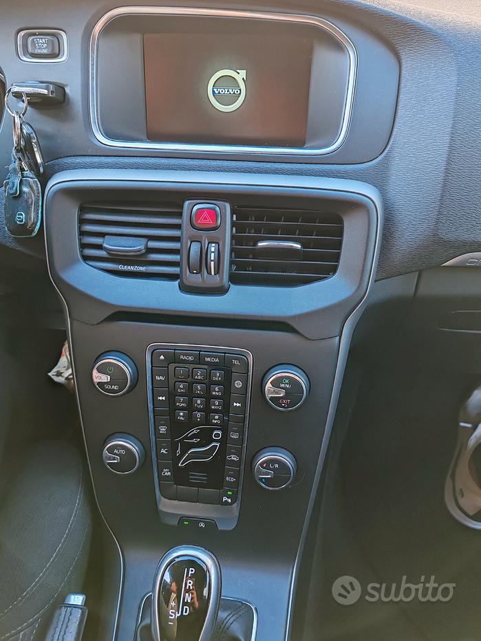 Volvo v40 cross country 