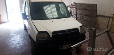 Fiat doblò con atp PER PEZZI DI RICAMBIO