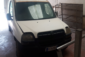 Fiat doblò con atp PER PEZZI DI RICAMBIO