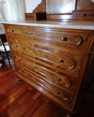 Como cassettone d'epoca con piano in marmo 