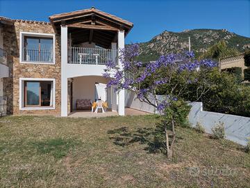 Trivano a 2/3 min dalla spiaggia con vista mare