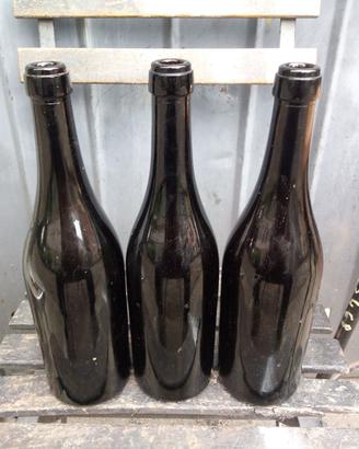bottiglie da vino nere