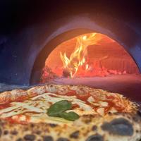 Pizzaiolo/fornaio con esperienza per la stagione