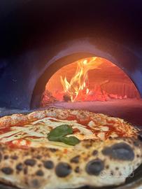 Pizzaiolo/fornaio con esperienza per la stagione