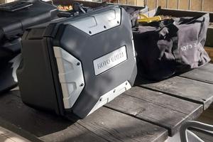 coppia di valige laterali per moto guzzi v 85 tt