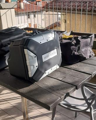 coppia di valige laterali per moto guzzi v 85 tt