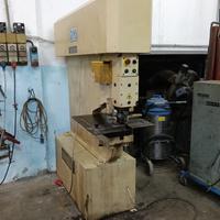 Punzonatrice, Pressa piegatrice