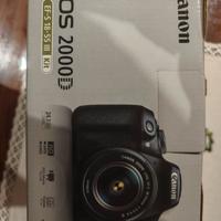 macchina fotografica Canon EOS 2000D
