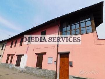 CASA INDIPENDENTE su DUE PIANI con CORTILE ESCLUSI