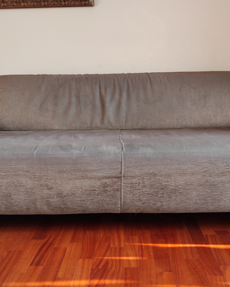 Divano Maxim con pouf