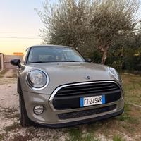 MINI One baker street con allestimento sedili m4