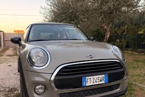 MINI One baker street con allestimento sedili m4