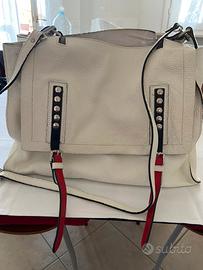 Borsa grande bianca di vera pelle picchiettata di