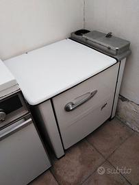 Stufa in ghisa vintage 1950