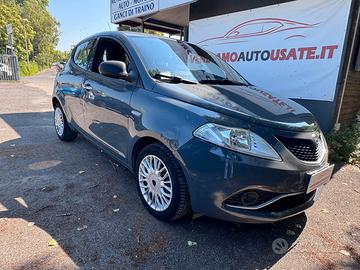 Lancia Ypsilon 1.2 69 CV 5 porte Silver
