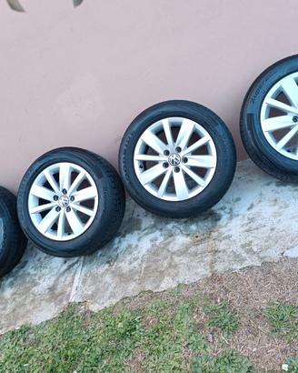 Gomme + Cerchi Volkswagen 16 Pollici